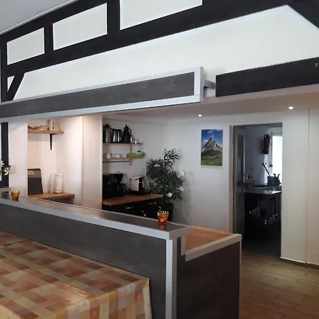 Gasthuis Gaestehaus An Der Laute *