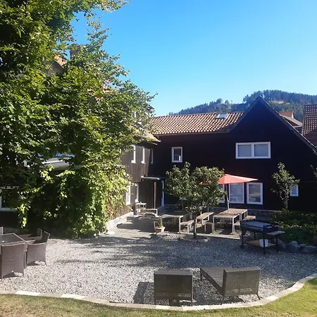 Gaestehaus An Der Laute *